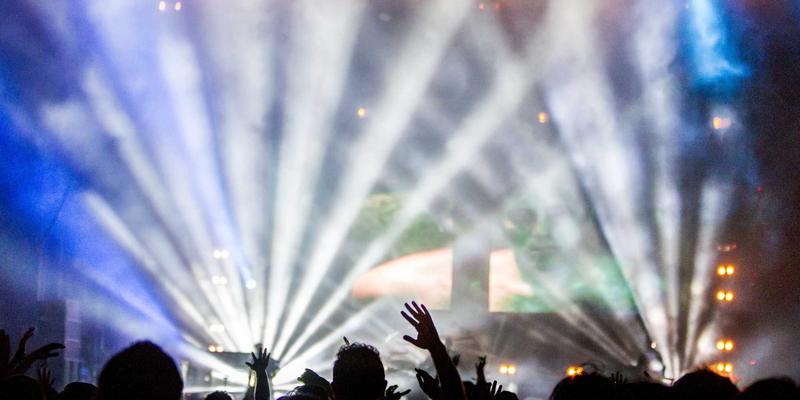 企业管理系统88：CRM、软件开发与定制开发如何重塑企业竞争力