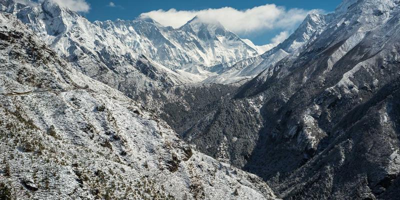 基于云计算的企业管理系统：如何通过CRM与定制开发实现成本效益与安全部署