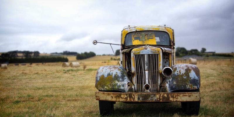 易欧系统解析：供应链管理系统（SCM）如何通过定制开发，实现从线性链到智能网络的数字化转型